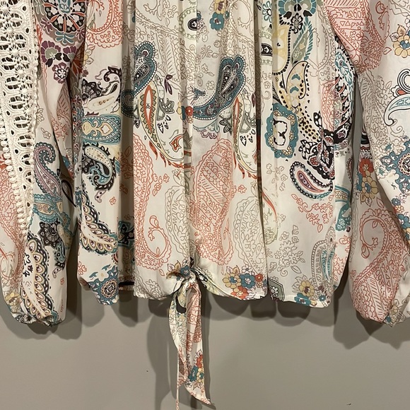 American Rag blouse - Picture 3 of 9